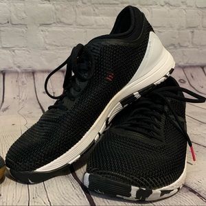 Reebok Nano 8 - Size 9 Black/White/Twisted Pink